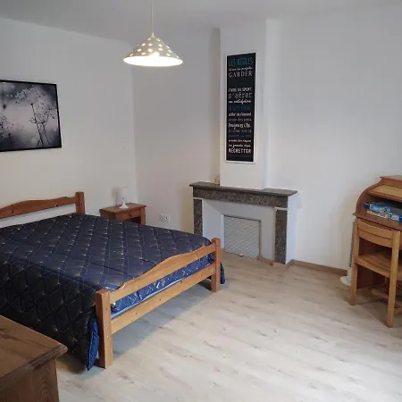 Maison De Village Confortable Entierement Renovee *